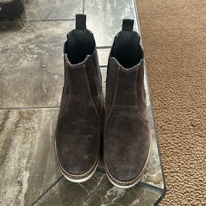Alpine boots